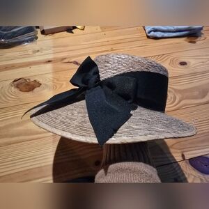 Tula JOLIET handmadw Black and Tan Women's Straw Hat